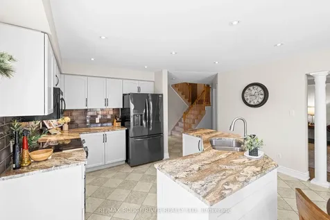9 Clayton Crescent Clarington ON L1C 4P2