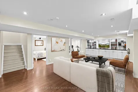 9 Clayton Crescent Clarington ON L1C 4P2