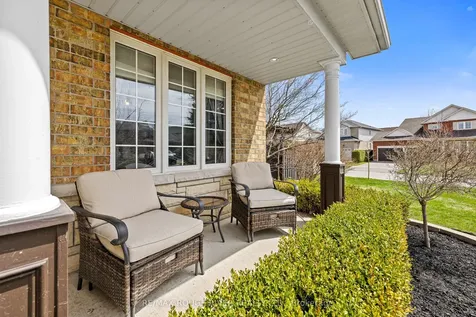 9 Clayton Crescent Clarington ON L1C 4P2