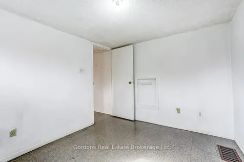 275 Broadview Avenue Toronto ON M4M 3H5