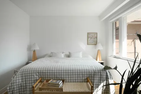 354 Highfield Road Toronto ON M4L 2V6