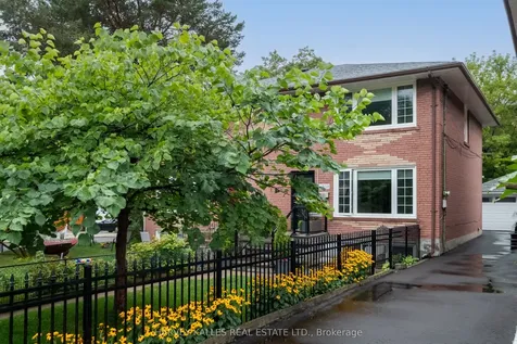 354 Highfield Road Toronto ON M4L 2V6
