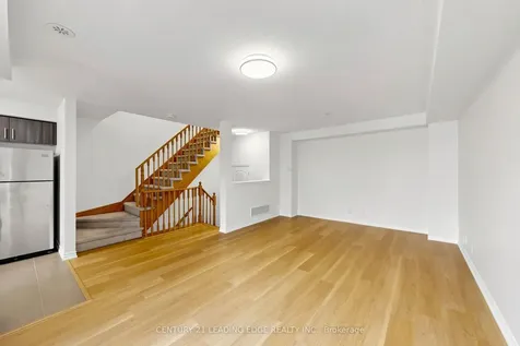 61 Far North Court Oshawa ON L1L 0J5