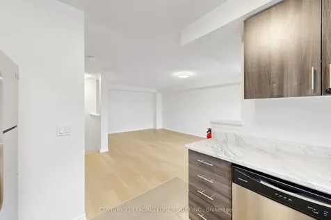 61 Far North Court Oshawa ON L1L 0J5