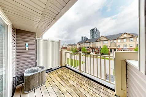 61 Far North Court Oshawa ON L1L 0J5