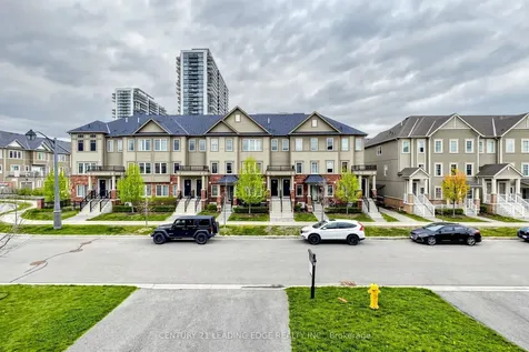 61 Far North Court Oshawa ON L1L 0J5
