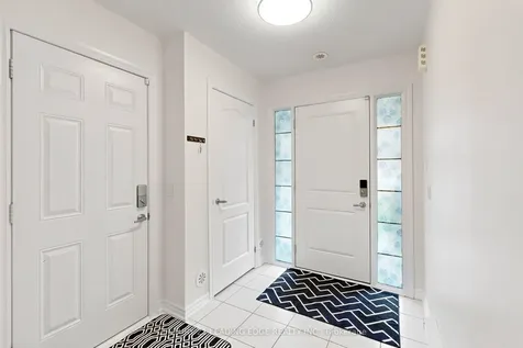 61 Far North Court Oshawa ON L1L 0J5