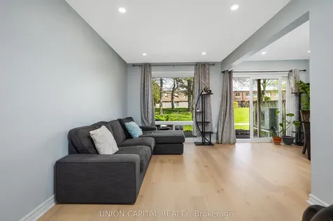 227 Huntingdale Boulevard Toronto ON M1W 1T2