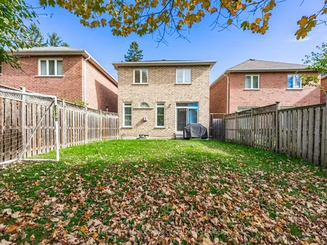 118A Manse Road Toronto ON M1E 3V1