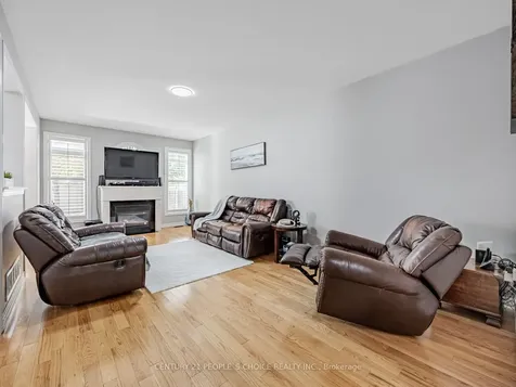 118A Manse Road Toronto ON M1E 3V1