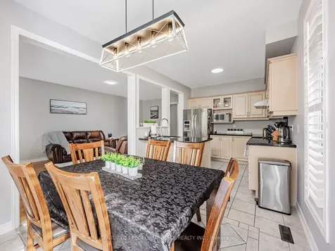 118A Manse Road Toronto ON M1E 3V1