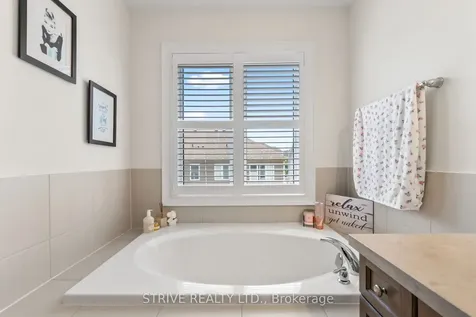 2482 Steeplechase Street Oshawa ON L1L 0J6