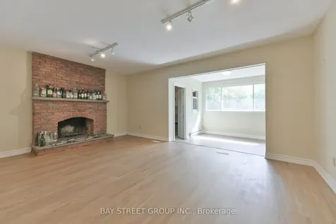 33 Kilchurn Castle Drive Toronto ON M1T 2W3