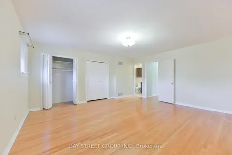 33 Kilchurn Castle Drive Toronto ON M1T 2W3