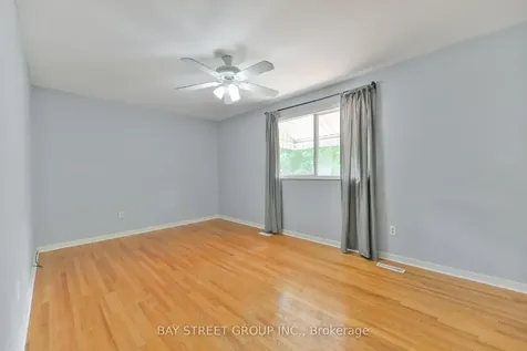 33 Kilchurn Castle Drive Toronto ON M1T 2W3