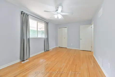 33 Kilchurn Castle Drive Toronto ON M1T 2W3