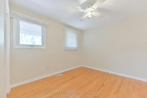 33 Kilchurn Castle Drive Toronto ON M1T 2W3