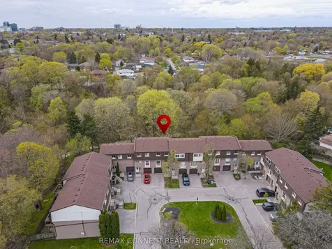 350 Camelot Court Oshawa ON L1G 6P7
