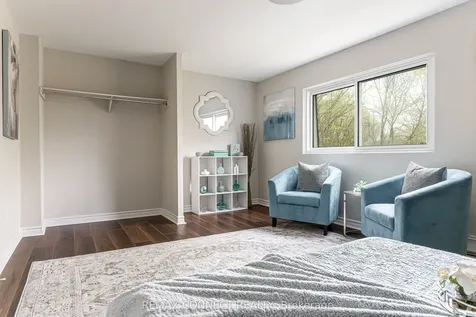 350 Camelot Court Oshawa ON L1G 6P7