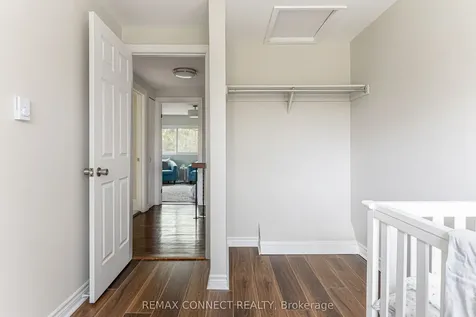 350 Camelot Court Oshawa ON L1G 6P7