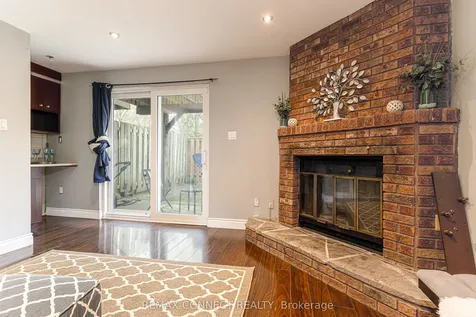 350 Camelot Court Oshawa ON L1G 6P7