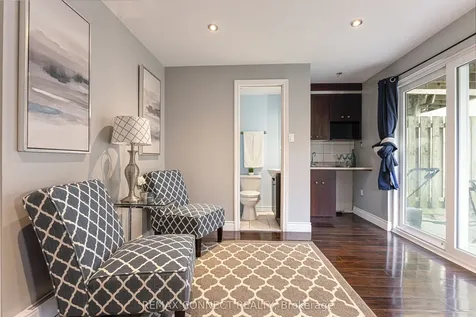 350 Camelot Court Oshawa ON L1G 6P7