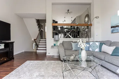 350 Camelot Court Oshawa ON L1G 6P7