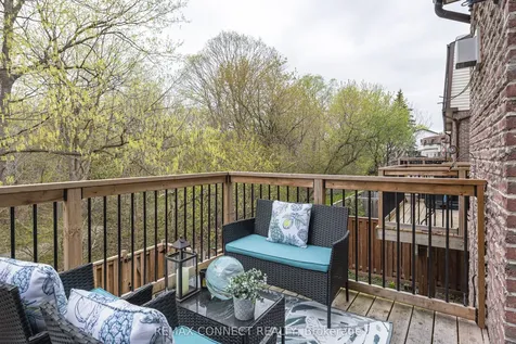 350 Camelot Court Oshawa ON L1G 6P7