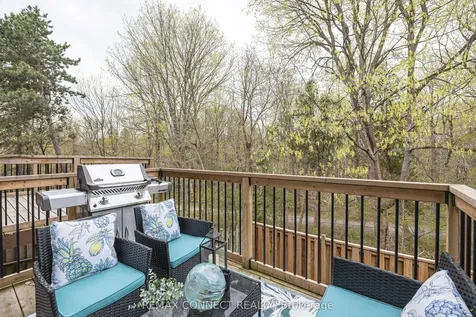 350 Camelot Court Oshawa ON L1G 6P7