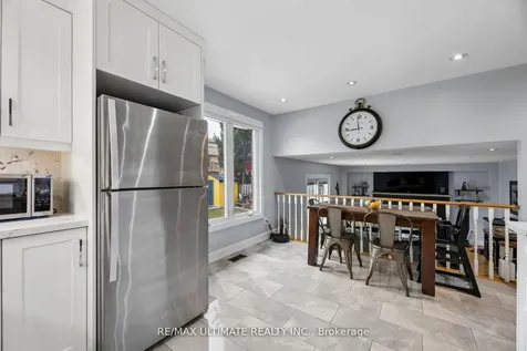 864 Copperfield Drive Oshawa ON L1K 1P5