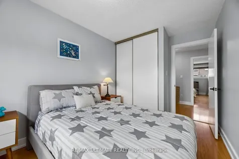 864 Copperfield Drive Oshawa ON L1K 1P5