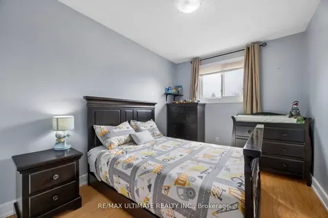 864 Copperfield Drive Oshawa ON L1K 1P5