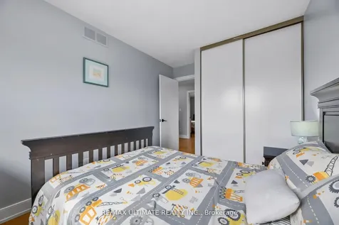 864 Copperfield Drive Oshawa ON L1K 1P5