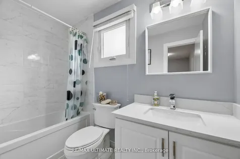 864 Copperfield Drive Oshawa ON L1K 1P5