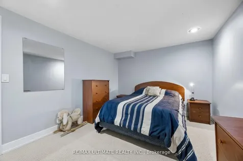 864 Copperfield Drive Oshawa ON L1K 1P5