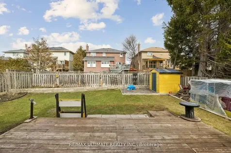 864 Copperfield Drive Oshawa ON L1K 1P5