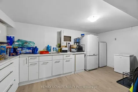 864 Copperfield Drive Oshawa ON L1K 1P5