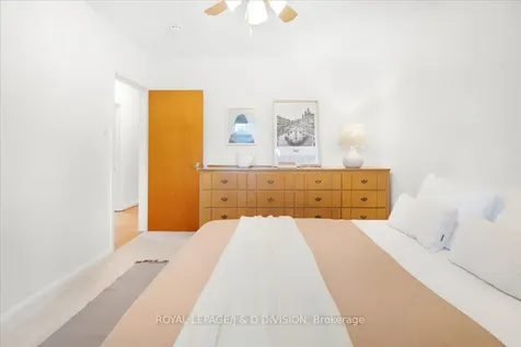 8 Gaiety Drive Toronto ON M1H 1C1