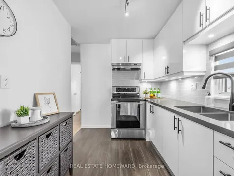44 Westbourne Avenue Toronto ON M1L 2Y4