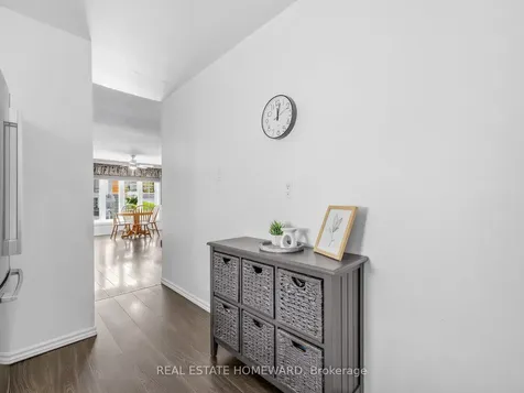 44 Westbourne Avenue Toronto ON M1L 2Y4