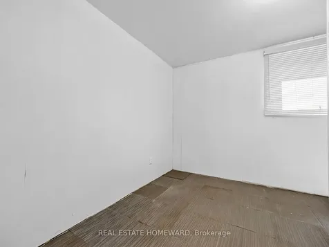 44 Westbourne Avenue Toronto ON M1L 2Y4