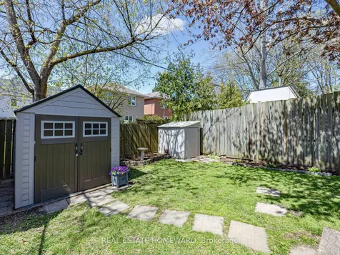 44 Westbourne Avenue Toronto ON M1L 2Y4