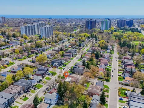 44 Westbourne Avenue Toronto ON M1L 2Y4