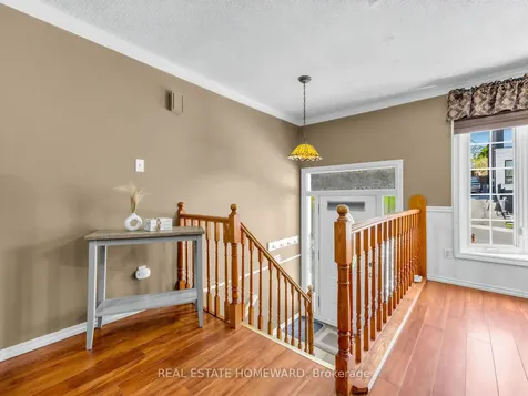 44 Westbourne Avenue Toronto ON M1L 2Y4