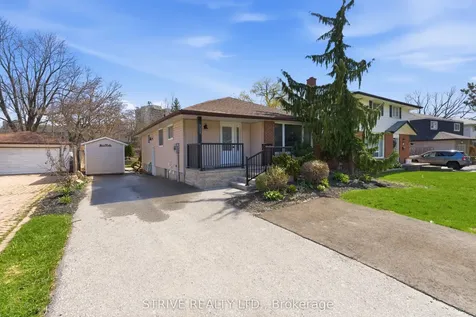 711 Central Park Boulevard N Oshawa ON L1G 6A8