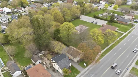 215 Park Road S Oshawa ON L1J 4H1