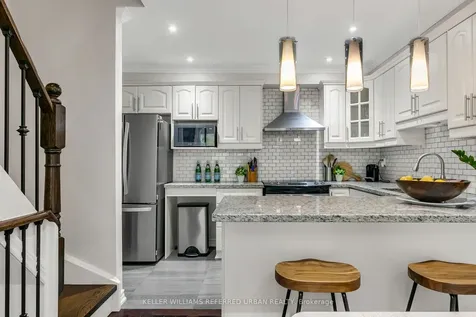 1209 Queen Street E Toronto ON M4M 3H4