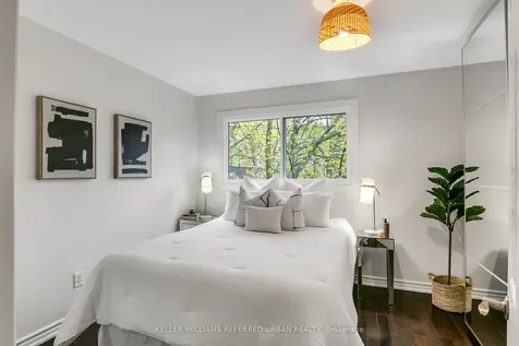 1209 Queen Street E Toronto ON M4M 3H4