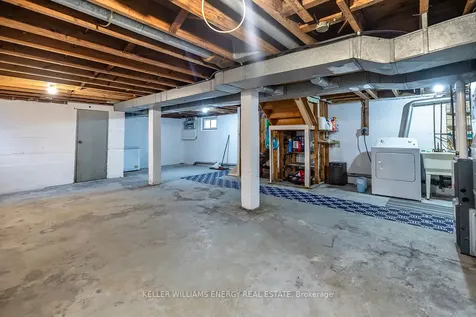 739 King Street W Oshawa ON L1J 2L2
