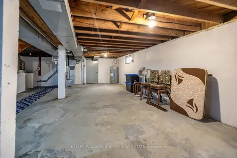 739 King Street W Oshawa ON L1J 2L2